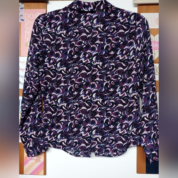 COPY - NWOT Kathy Ireland button down shirt size Small - Picture 3 of 4